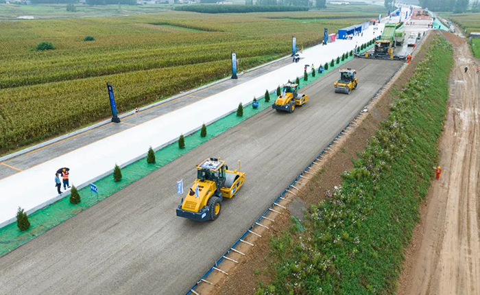 全场景智慧赋能，js1996官网水稳层施工更便捷、更精准！