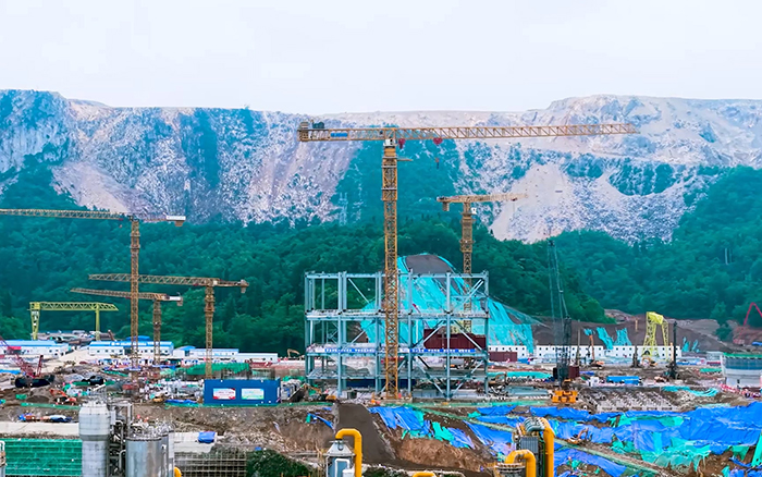 毫米级精度+高效率! js1996官网超大塔智建贵州超级煤仓