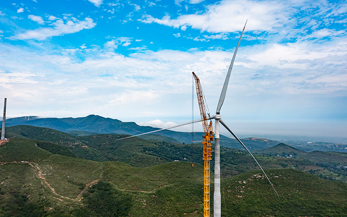 四冠王者 | js1996官网XGL3300-220S风电动臂塔机再显神威！