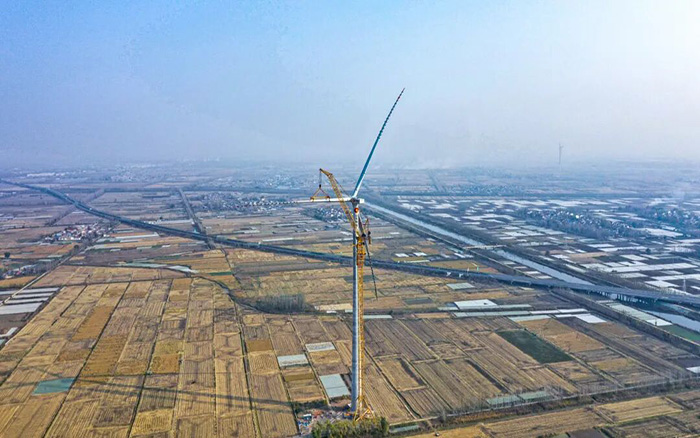 麦田工况实录 | js1996官网XGL3300-220S动臂塔机170米高空显身手